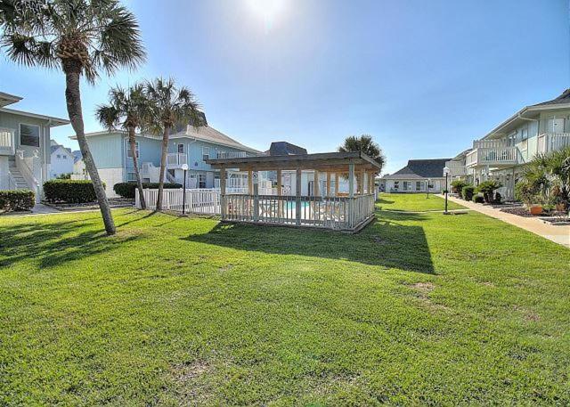 Ec126 Newly Remodeled, 2 Story, Three Bedroom Condo, Shared Pool & Grill, Boardwalk Port Aransas Exterior foto